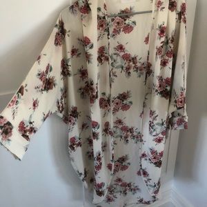 Floral cardigan *Make me an offer**